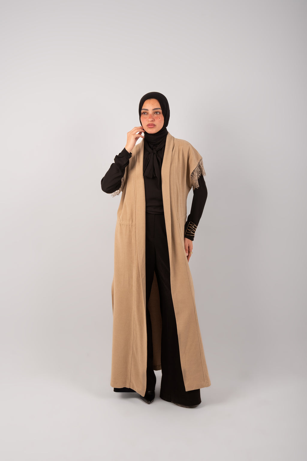 The Cashmere Cardigan (Beige)