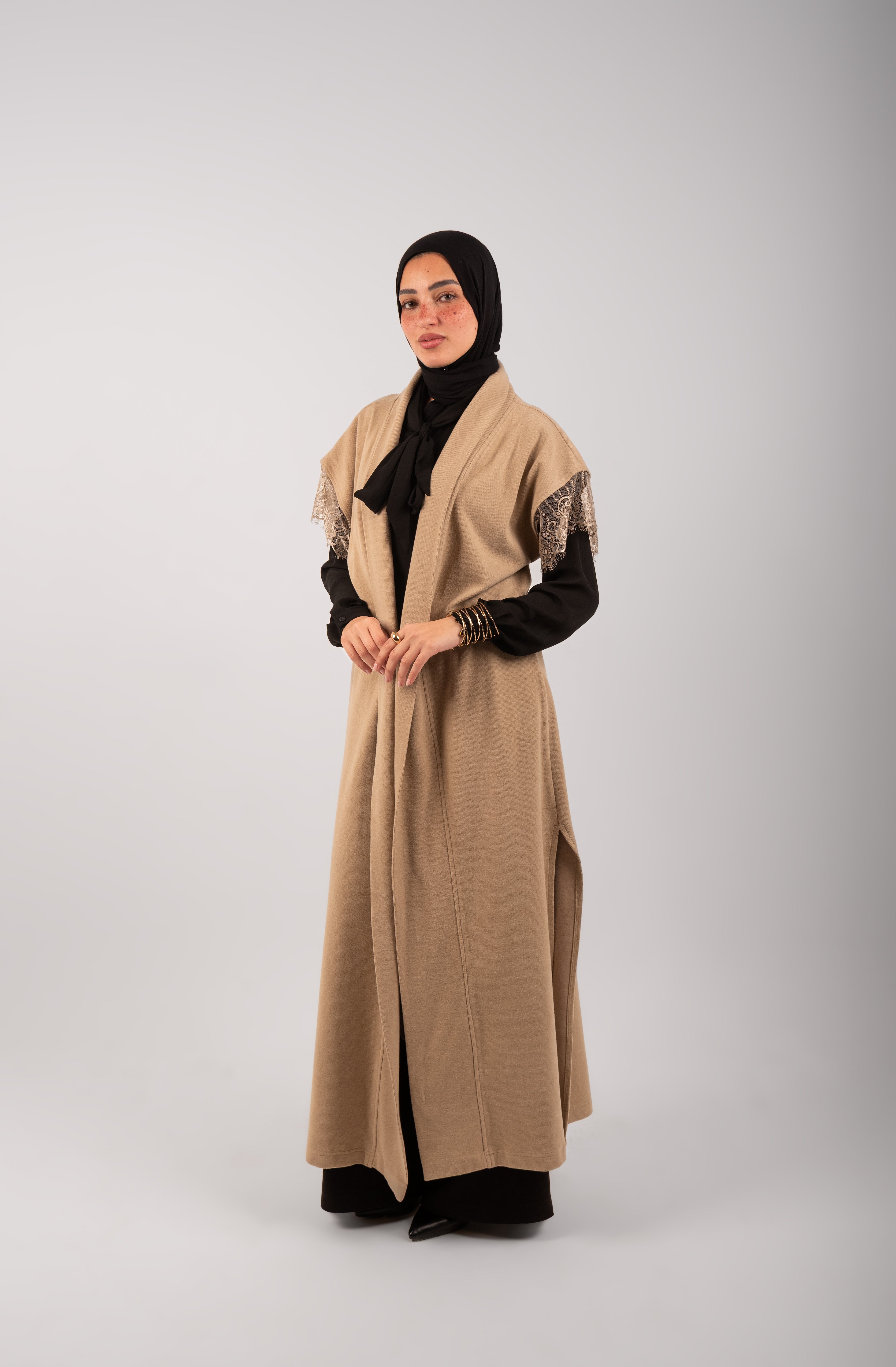 The Cashmere Cardigan (Beige)